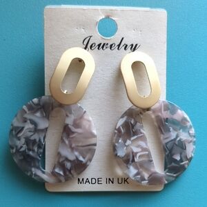 🆕 Gold and Gray Marbled Earrings